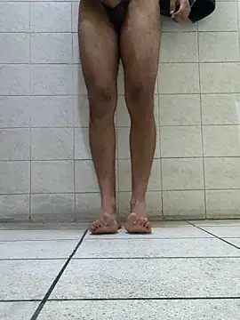 Snapshot of johnysinsr chatting on November 8, 2025, 11:03 am johnysinsr online show from November 8, 2025, 11:03 am