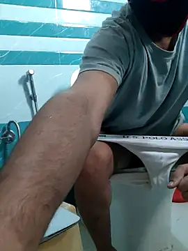 Snapshot of johnysinsr chatting on December 20, 2025, 3:20 am johnysinsr online show from December 20, 2025, 3:20 am