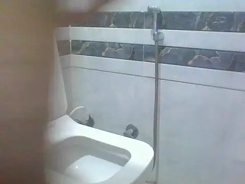 Snapshot of johnysinsr chatting on November 6, 2025, 1:31 am johnysinsr online show from November 6, 2025, 1:31 am