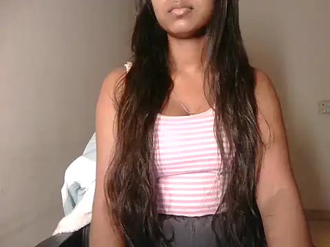 GlamGirl002 online show from January 12, 2026, 9:16 am