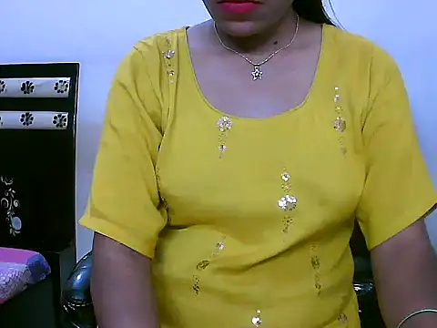 Snapshot of Lalita_thakur chatting on September 10, 2025, 5:45 pm Lalita thakur online show from September 10, 2025, 5:45 pm