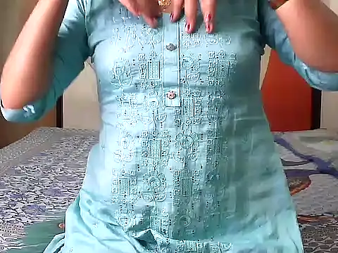 Snapshot of Lalita_thakur chatting on November 20, 2025, 4:29 pm Lalita thakur online show from November 20, 2025, 4:29 pm