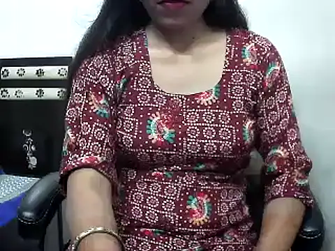 Snapshot of Lalita_thakur chatting on October 9, 2025, 3:34 pm Lalita thakur online show from October 9, 2025, 3:34 pm