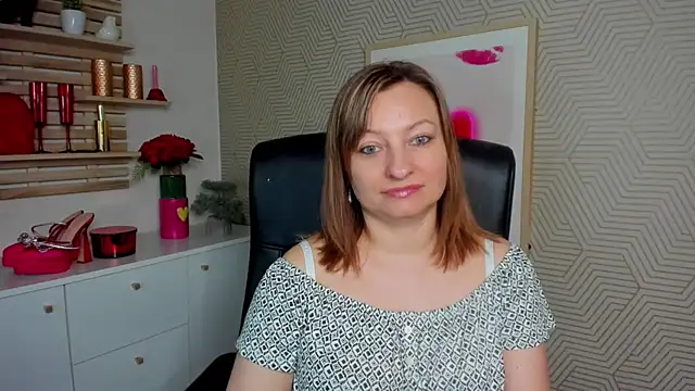 Snapshot of angelaSamt chatting on April 22, 2026, 5:36 am angelaSamt online show from April 22, 2026, 5:36 am