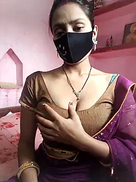 posewith online show from February 12, 2026, 7:41 am