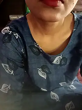 Snapshot of Alina-khan chatting on October 2, 2025, 9:12 am Alina-khan online show from October 2, 2025, 9:12 am