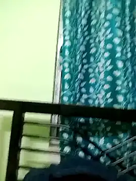 Alina-khan online show from November 8, 2025, 4:43 pm