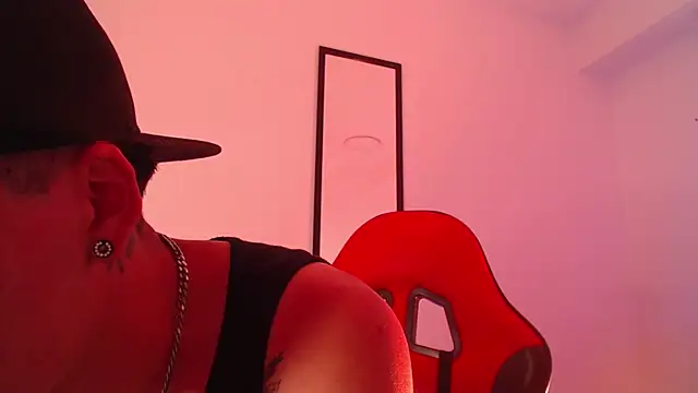 Snapshot of Anhonymus_ chatting on September 21, 2025, 4:50 am Anhonymus online show from September 21, 2025, 4:50 am