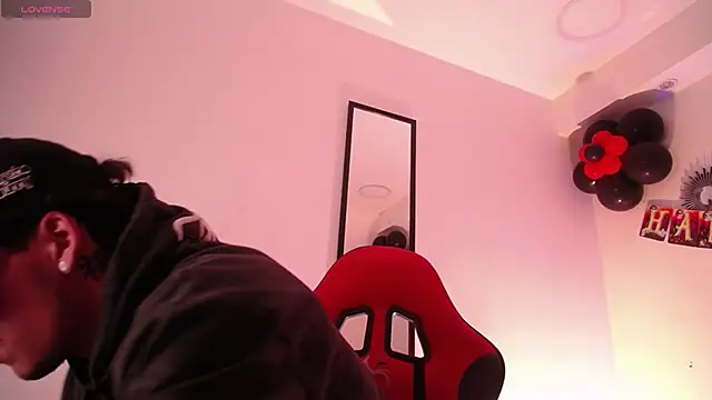 Snapshot of Anhonymus_ chatting on October 12, 2025, 3:52 am Anhonymus online show from October 12, 2025, 3:52 am