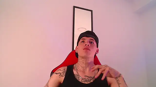 Snapshot of Anhonymus_ chatting on September 20, 2025, 3:50 pm Anhonymus online show from September 20, 2025, 3:50 pm