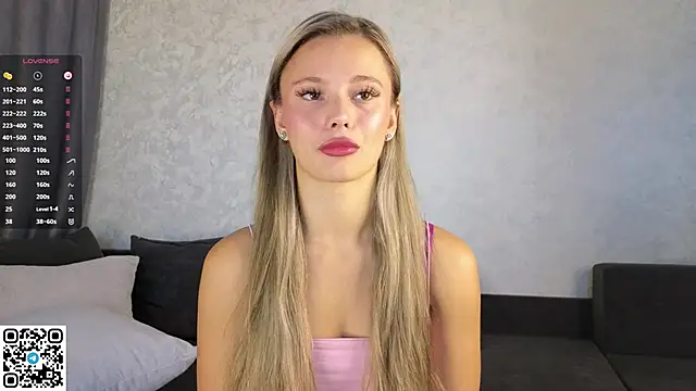 NaughtySeraphine online show from October 26, 2025, 6:03 am