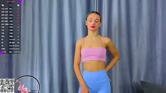 Snapshot of NaughtySeraphine chatting on March 9, 2026, 5:11 am NaughtySeraphine online show from March 9, 2026, 5:11 am