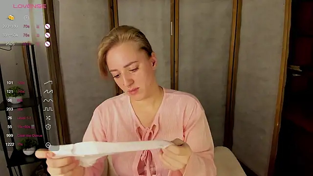 Alice Cire online show from November 15, 2025, 2:10 pm