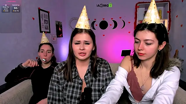 Snapshot of kitniss_dreamy chatting on February 21, 2026, 9:17 pm kitniss dreamy online show from February 21, 2026, 9:17 pm