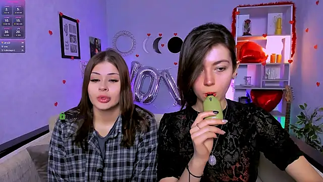 Snapshot of kitniss_dreamy chatting on February 18, 2026, 8:27 pm kitniss dreamy online show from February 18, 2026, 8:27 pm