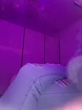 TigreBianca27 online show from November 28, 2025, 3:56 pm