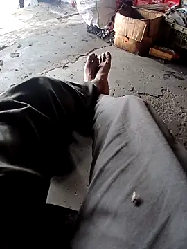 NIT-COUPLE online show from October 8, 2025, 9:22 am