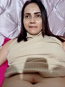 Amanda39 online show from September 28, 2025, 11:23 pm