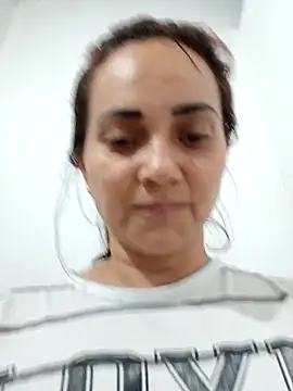 Amanda39 online show from November 23, 2025, 2:38 pm