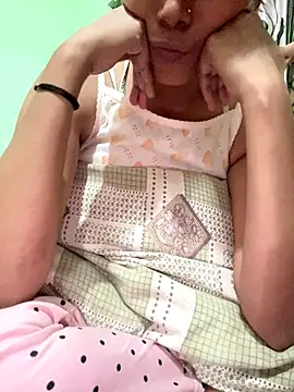 Snapshot of Romantic-jeeva chatting on September 13, 2025, 5:02 pm Romantic-jeeva online show from September 13, 2025, 5:02 pm