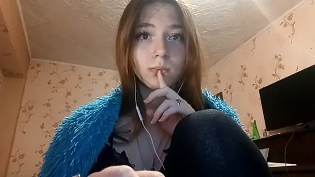 Snapshot of Sophiecuttie chatting on September 11, 2025, 3:23 pm Sophiecuttie online show from September 11, 2025, 3:23 pm