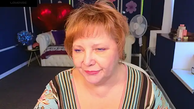 Kira Kenett online show from May 31, 2026, 7:25 am