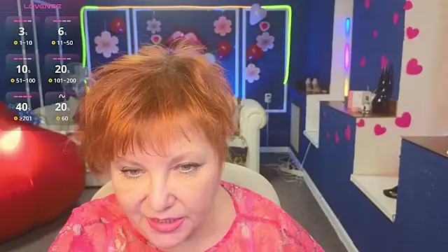 Snapshot of Kira_Kenett chatting on February 11, 2026, 11:32 am Kira Kenett online show from February 11, 2026, 11:32 am