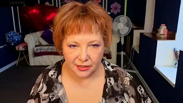 Kira Kenett online show from May 29, 2026, 6:08 am