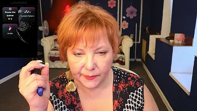 Kira Kenett online show from May 16, 2026, 6:34 am