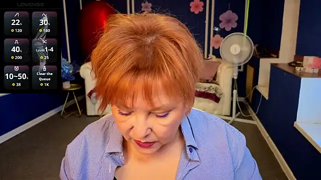 Kira Kenett online show from May 21, 2026, 4:54 am
