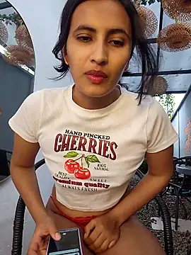 Snapshot of Rumy_2005 chatting on September 15, 2025, 12:49 pm Rumy 2005 online show from September 15, 2025, 12:49 pm