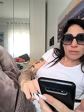Snapshot of sexy7883 chatting on March 1, 2025, 7:51 am sexy7883 online show from March 1, 2025, 7:51 am