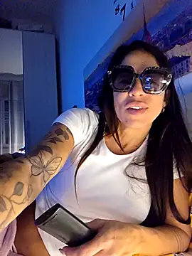 sexy7883 online show from November 15, 2025, 6:28 am