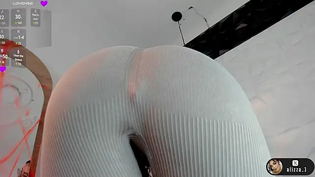 alizza  online show from October 15, 2025, 11:51 am