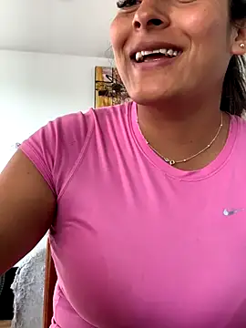 Snapshot of Berta_arevalo_blsd chatting on October 8, 2025, 2:07 pm Berta arevalo blsd online show from October 8, 2025, 2:07 pm