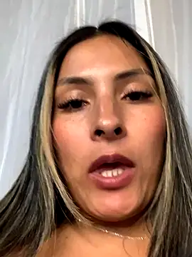 Snapshot of Berta_arevalo_blsd chatting on September 24, 2025, 1:46 am Berta arevalo blsd online show from September 24, 2025, 1:46 am