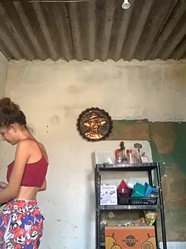 natysapeka12 online show from September 30, 2025, 4:02 pm