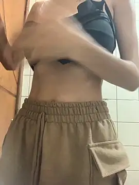 natysapeka12 online show from September 15, 2025, 3:01 pm