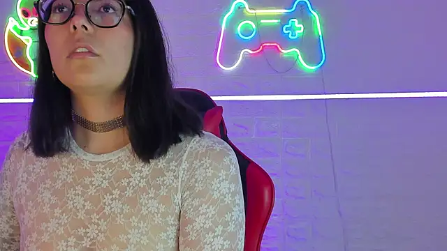 LolaXXXperience online show from November 3, 2025, 11:36 am