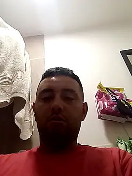Snapshot of angelitocalientico chatting on October 7, 2025, 2:51 pm angelitocalientico online show from October 7, 2025, 2:51 pm
