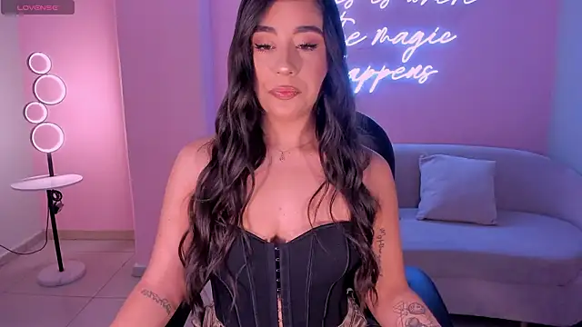 SussyBellX online show from February 1, 2026, 4:00 am