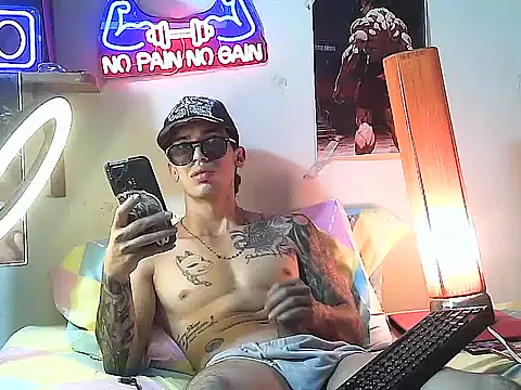 Strongcockfitness online show from October 29, 2025, 12:42 am