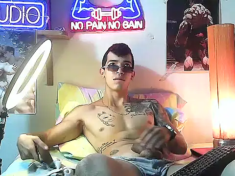 Strongcockfitness online show from October 22, 2025, 11:03 pm