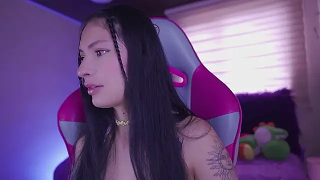 Snapshot of Rebecah_1 chatting on February 13, 2026, 3:12 pm Rebecah 1 online show from February 13, 2026, 3:12 pm