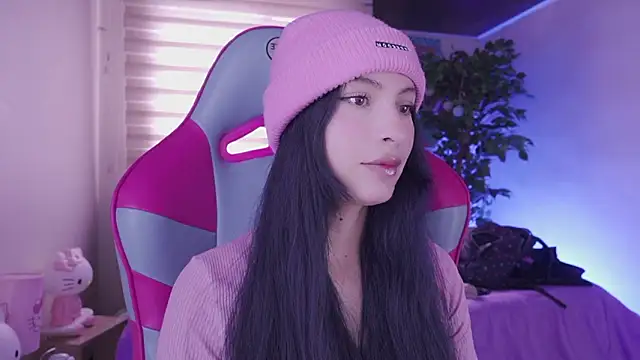 Snapshot of Rebecah_1 chatting on March 6, 2026, 4:57 pm Rebecah 1 online show from March 6, 2026, 4:57 pm