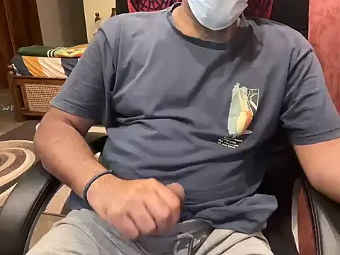 Snapshot of BobgaBonga chatting on October 25, 2025, 9:26 pm BobgaBonga online show from October 25, 2025, 9:26 pm