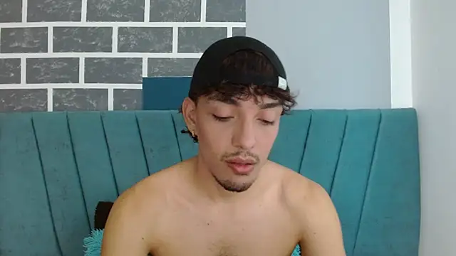 Jake laraxxx online show from October 10, 2025, 6:42 pm