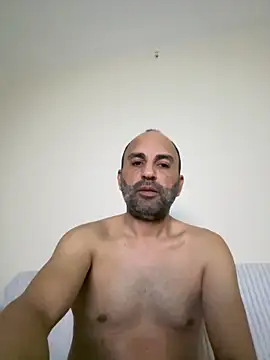 Snapshot of Aressi_01 chatting on October 19, 2025, 1:30 am Aressi 01 online show from October 19, 2025, 1:30 am