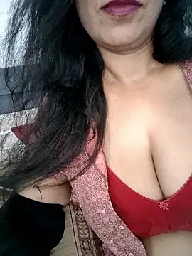 Snapshot of Deepa_Sharma143 chatting on April 21, 2026, 2:51 am Deepa Sharma143 online show from April 21, 2026, 2:51 am