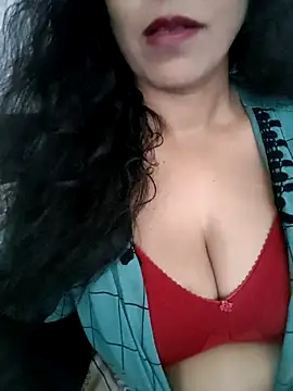 Snapshot of Deepa_Sharma143 chatting on May 4, 2026, 2:15 am Deepa Sharma143 online show from May 4, 2026, 2:15 am
